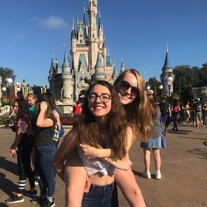 Meet your Posher, Joey